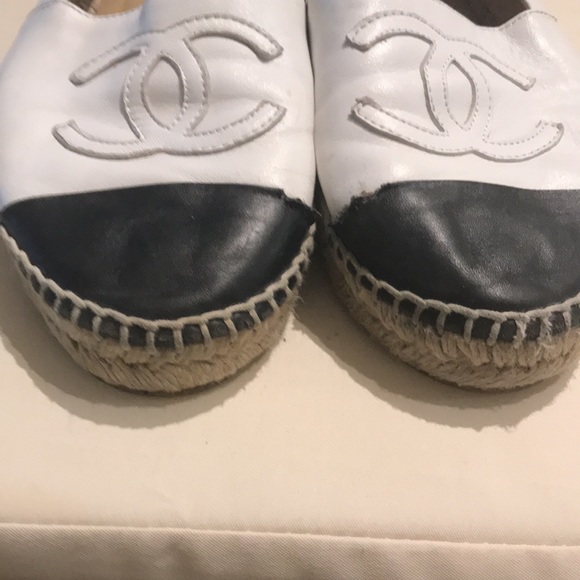 Chanel black/white Espadrilles lambskin leather Cc cap double flats - Picture 6 of 6